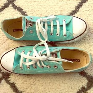 Lightly Worn Converse Low